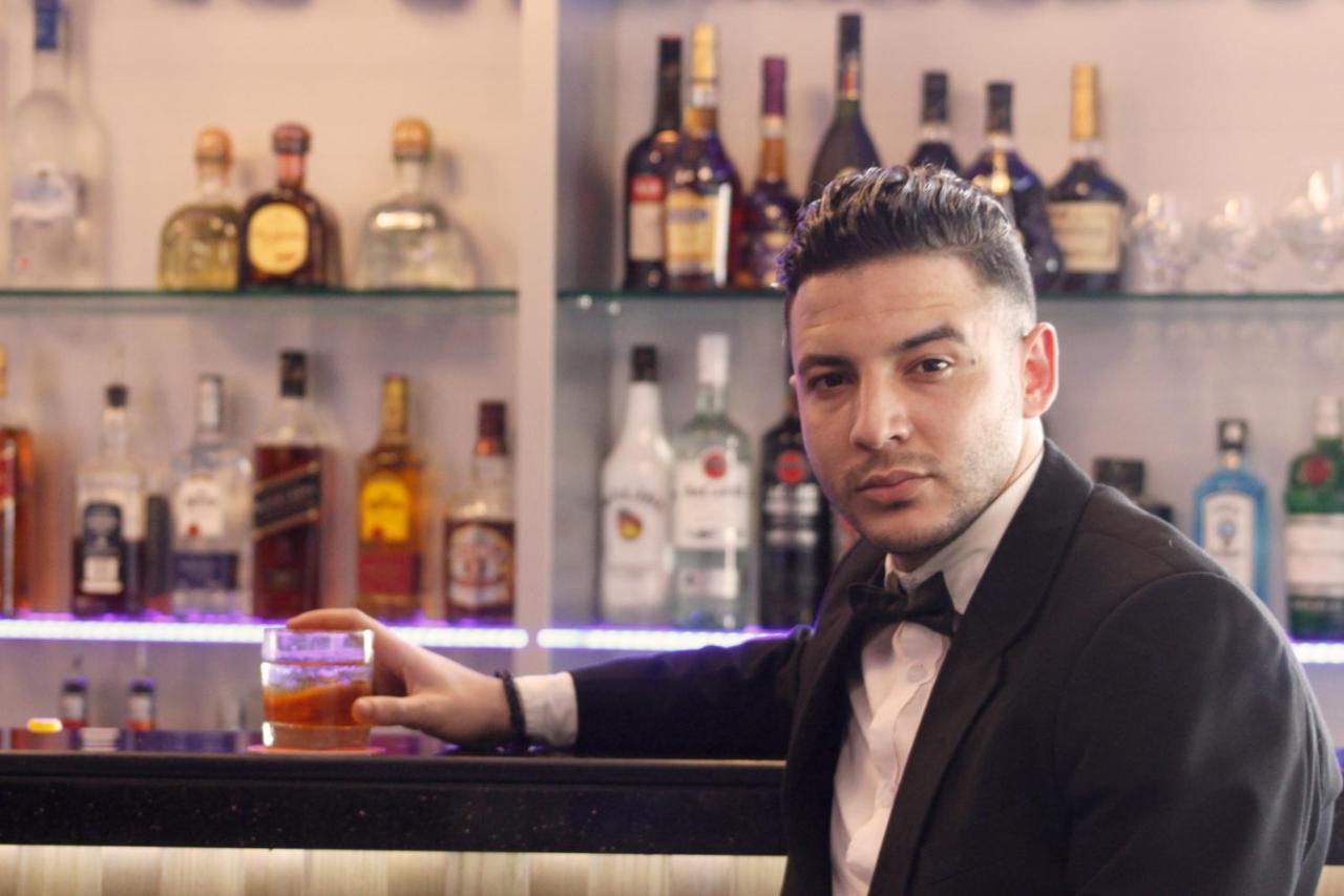 אבו דאבי Al Diar Dana Hotel מראה חיצוני תמונה