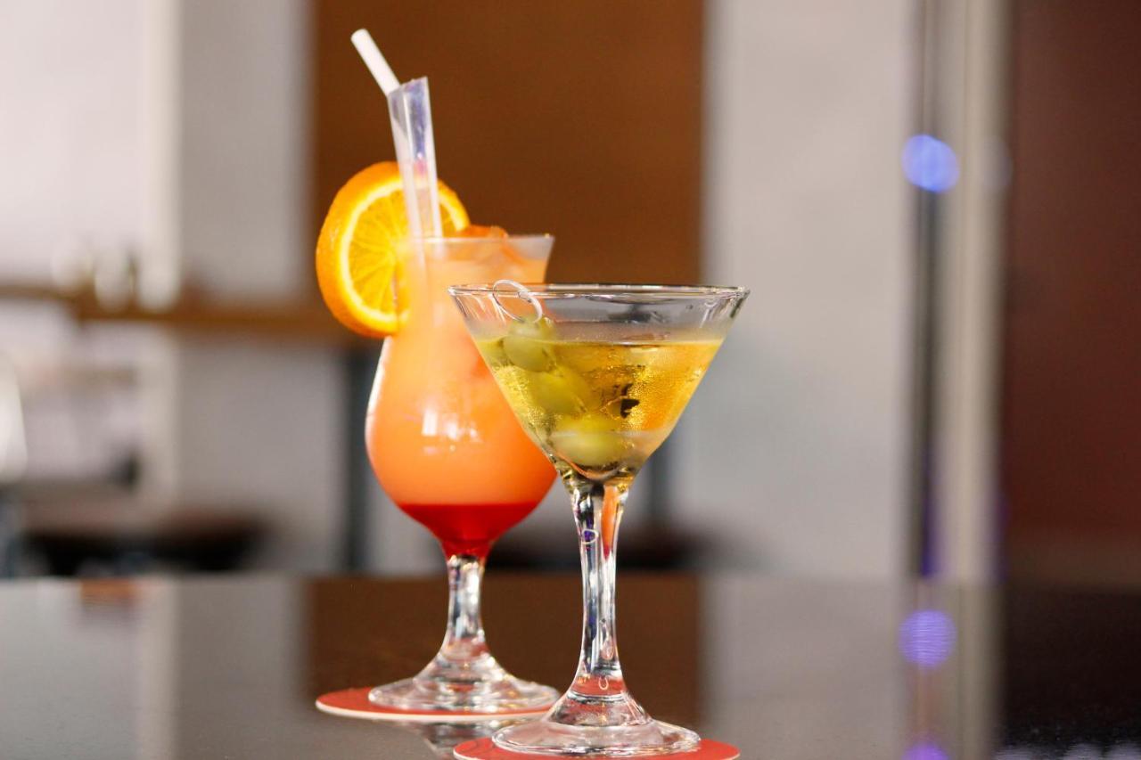 אבו דאבי Al Diar Dana Hotel מראה חיצוני תמונה