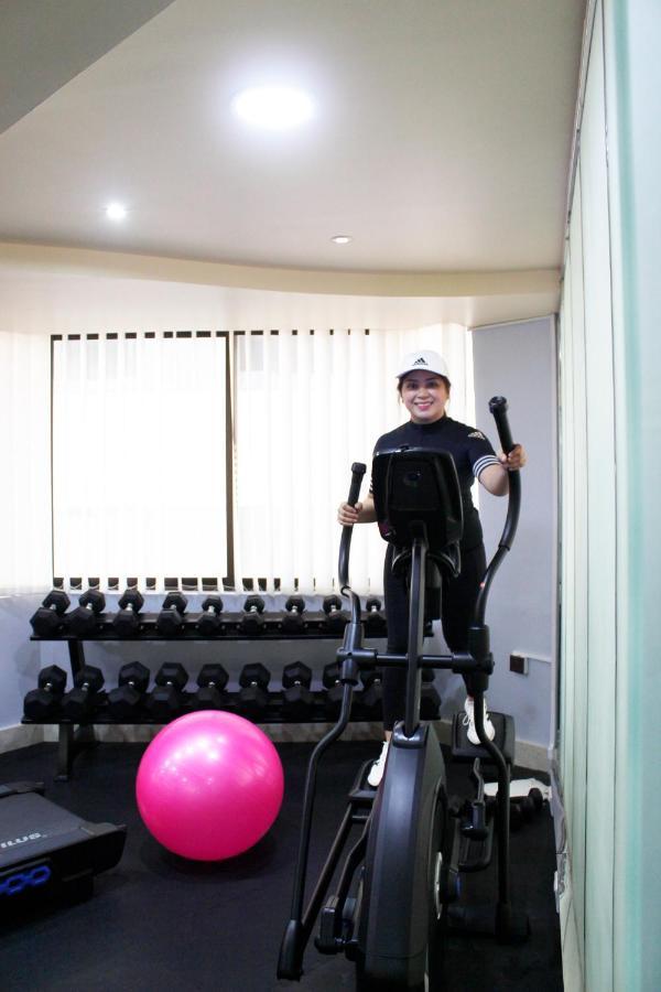 אבו דאבי Al Diar Dana Hotel מראה חיצוני תמונה