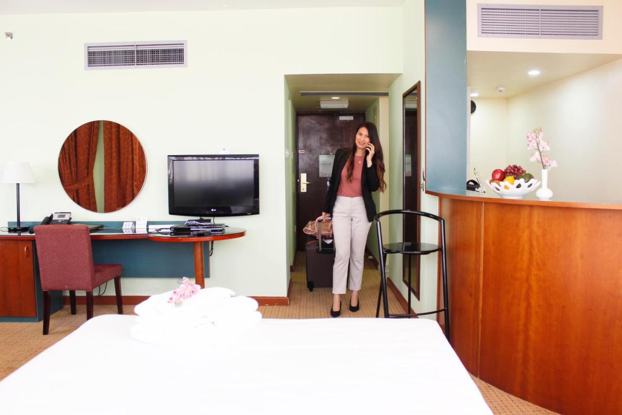 אבו דאבי Al Diar Dana Hotel מראה חיצוני תמונה